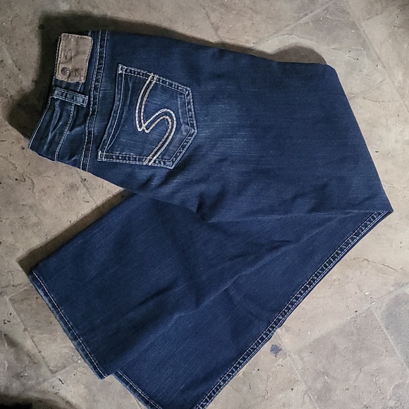 Jeans - Picture 2 of 4